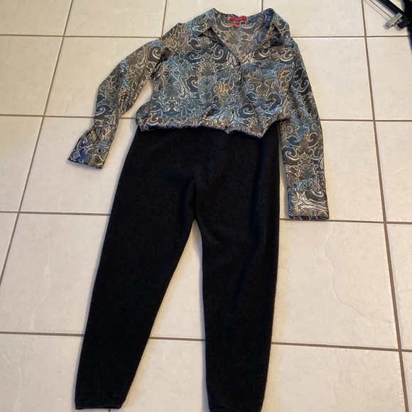 Genuine Cashmere Cropped Pants - Picture 3 of 15